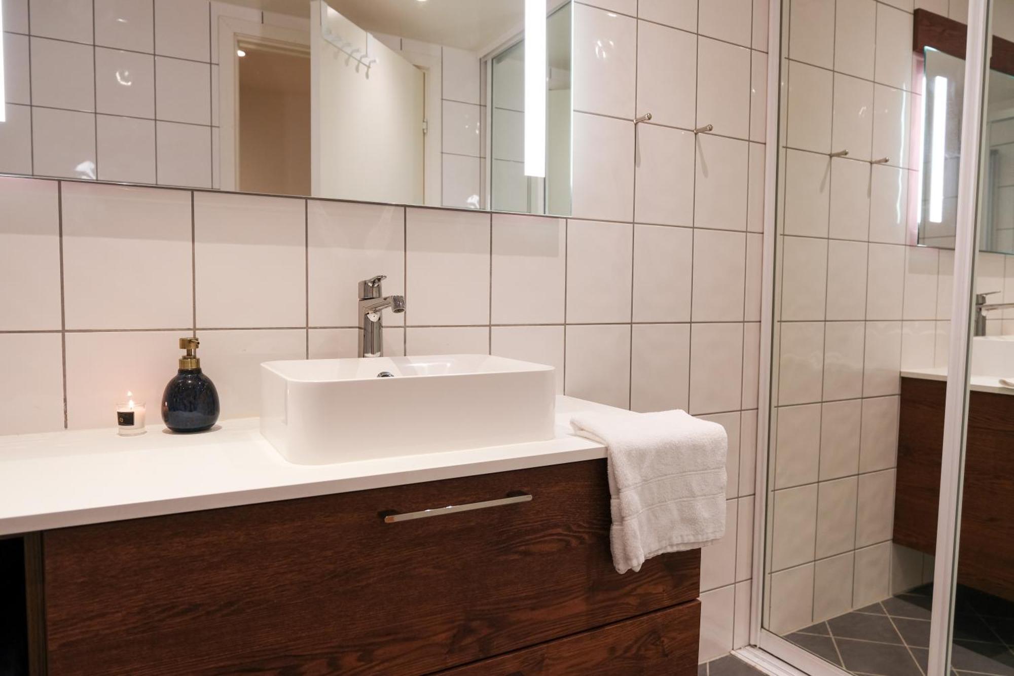 Modern Comfort In The Heart Of Bergen Exteriör bild